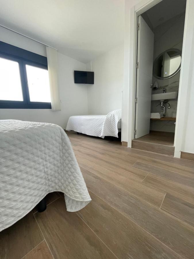 Hostal Montevideo Beachfront Nigrán Dış mekan fotoğraf