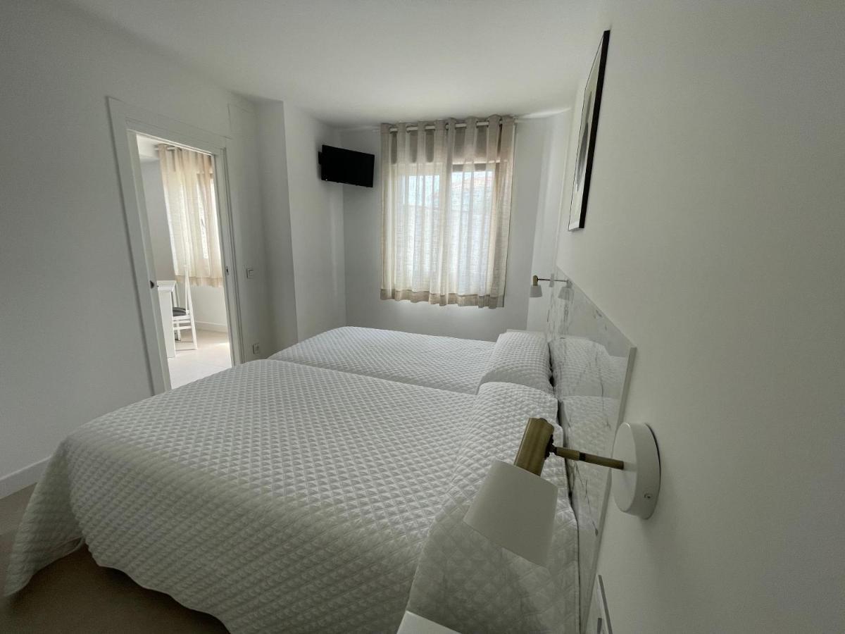 Hostal Montevideo Beachfront Nigrán Dış mekan fotoğraf