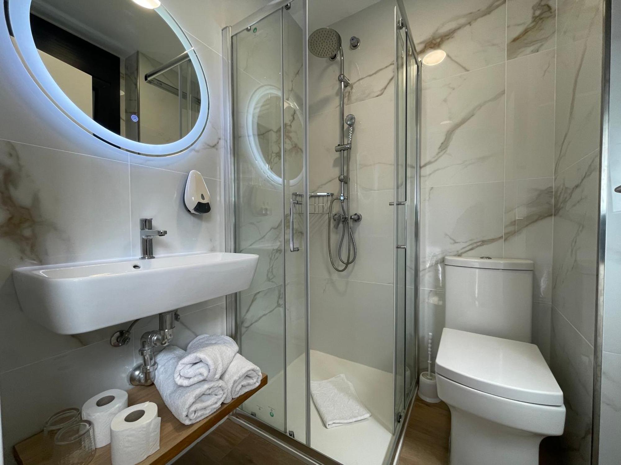 Hostal Montevideo Beachfront Nigrán Dış mekan fotoğraf