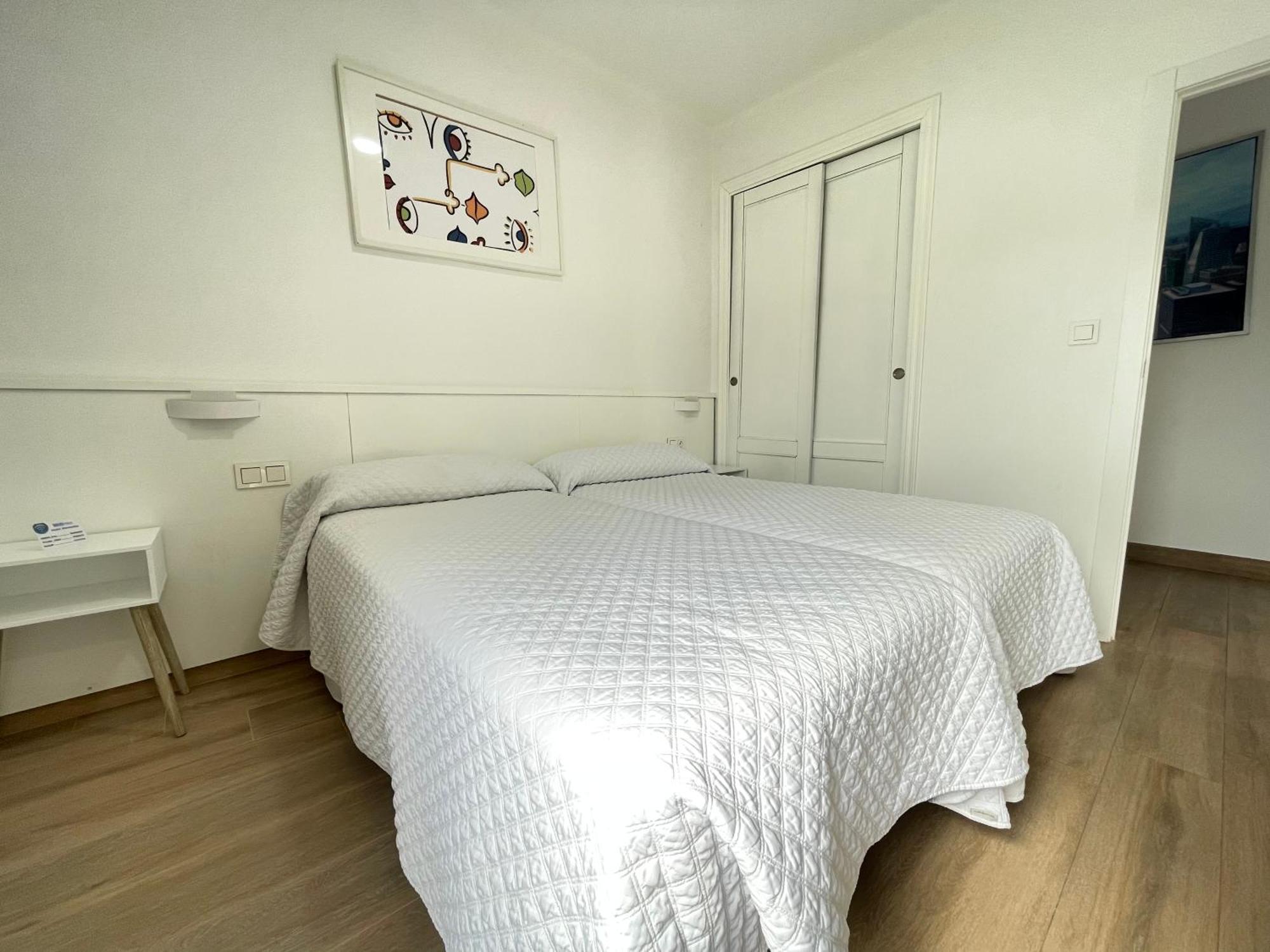 Hostal Montevideo Beachfront Nigrán Dış mekan fotoğraf