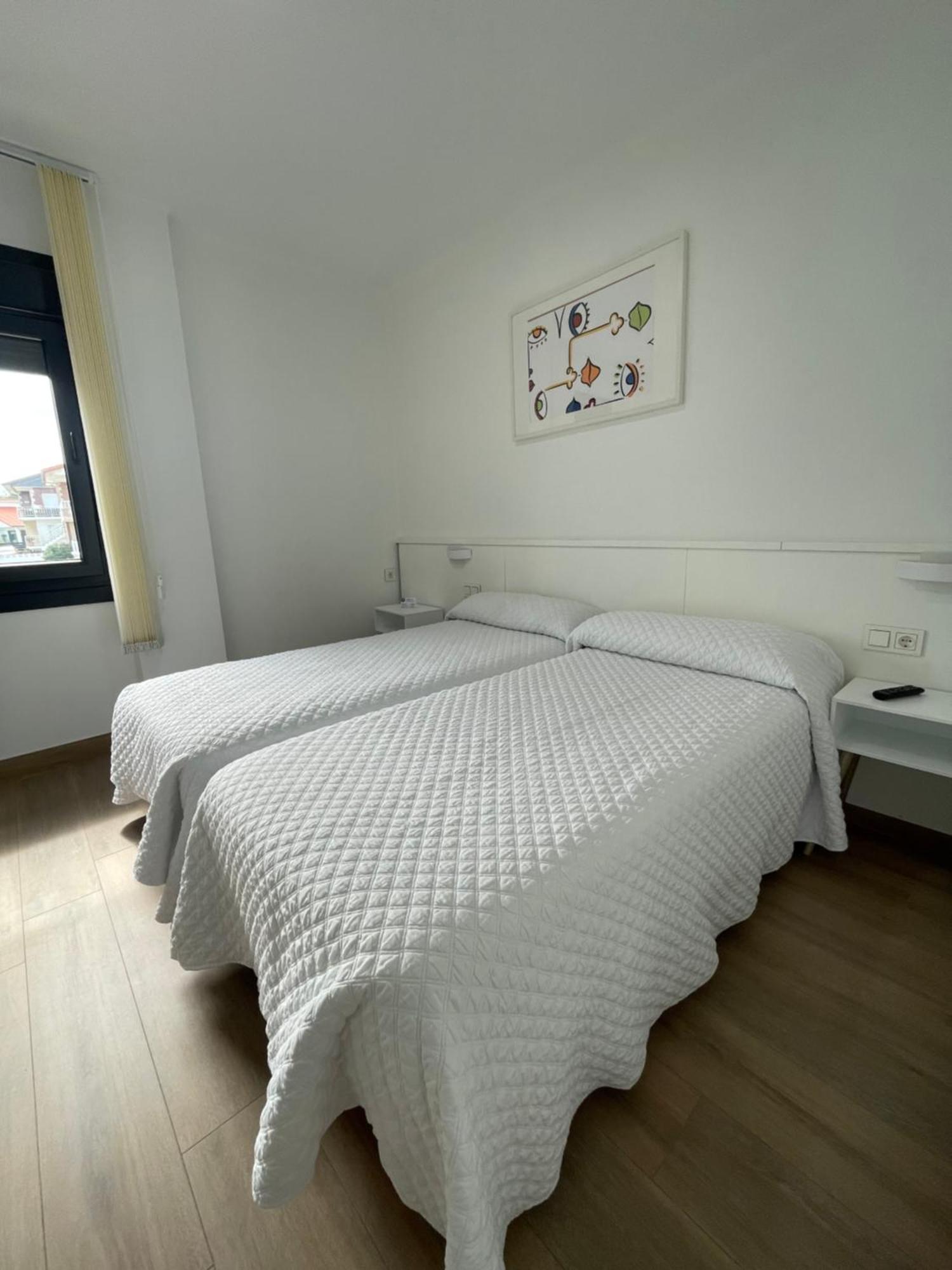Hostal Montevideo Beachfront Nigrán Dış mekan fotoğraf
