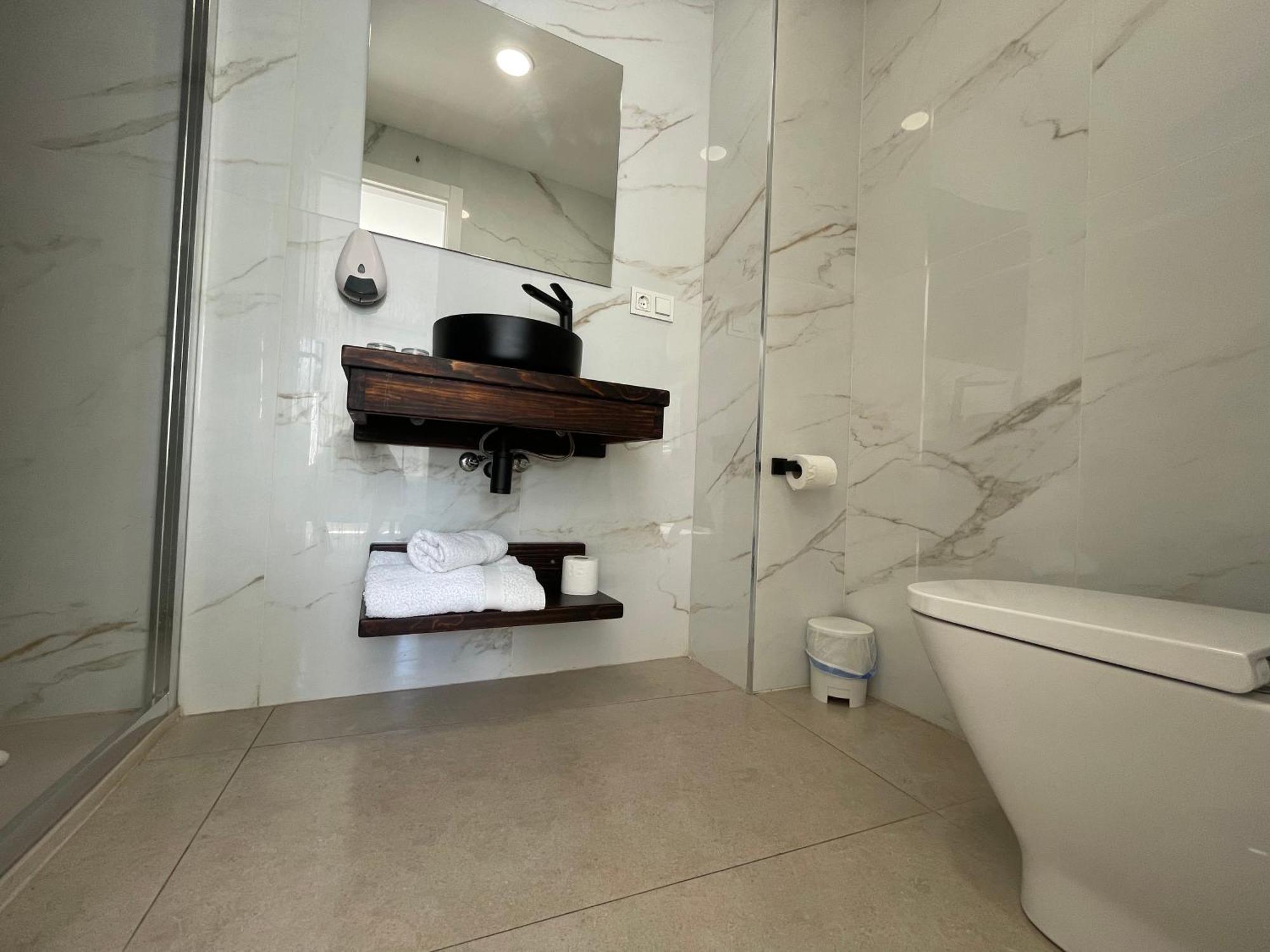 Hostal Montevideo Beachfront Nigrán Dış mekan fotoğraf
