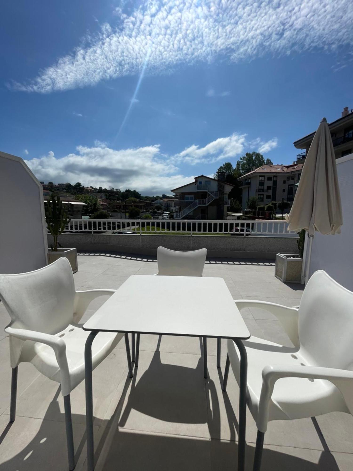 Hostal Montevideo Beachfront Nigrán Dış mekan fotoğraf