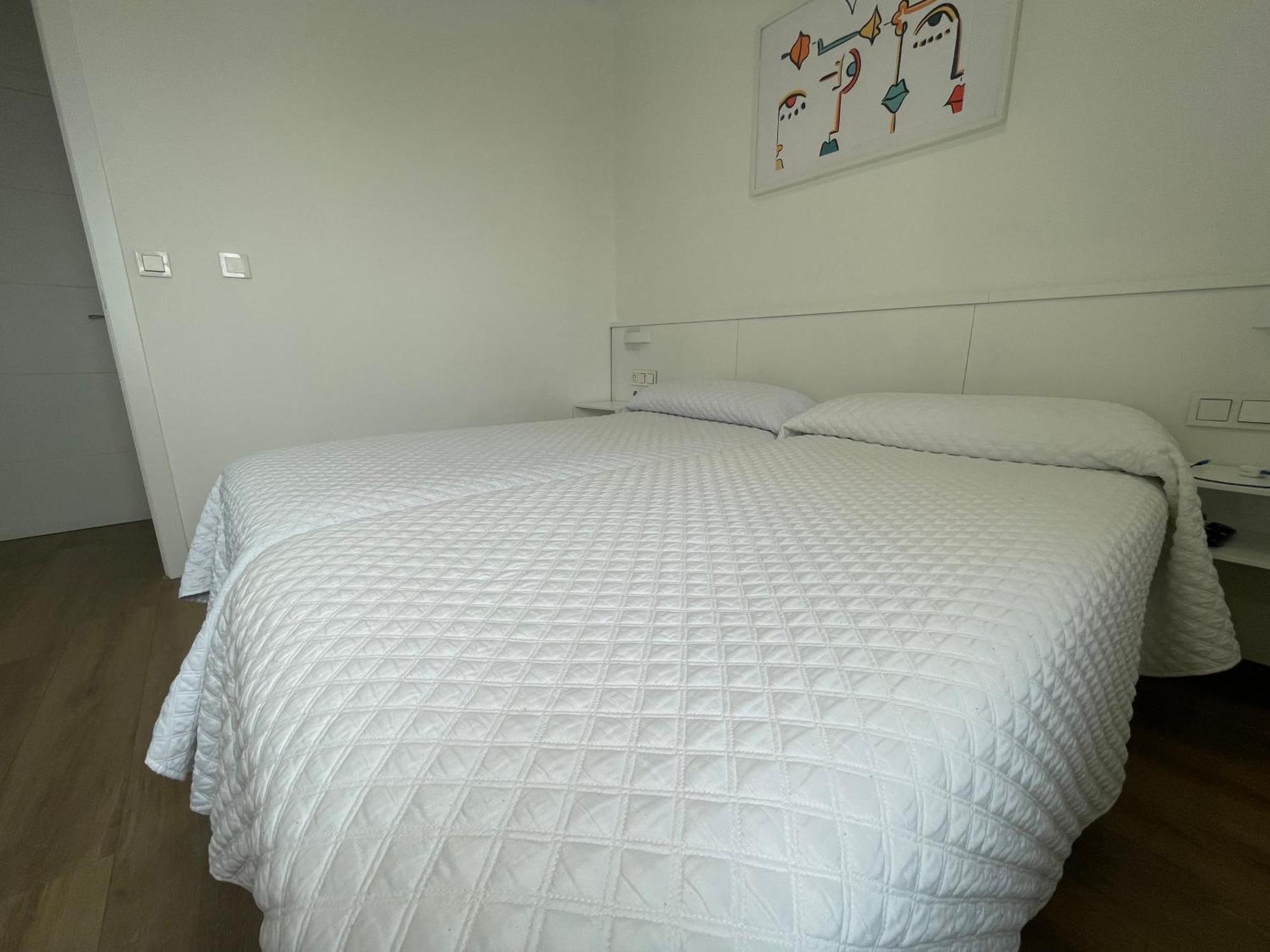 Hostal Montevideo Beachfront Nigrán Dış mekan fotoğraf