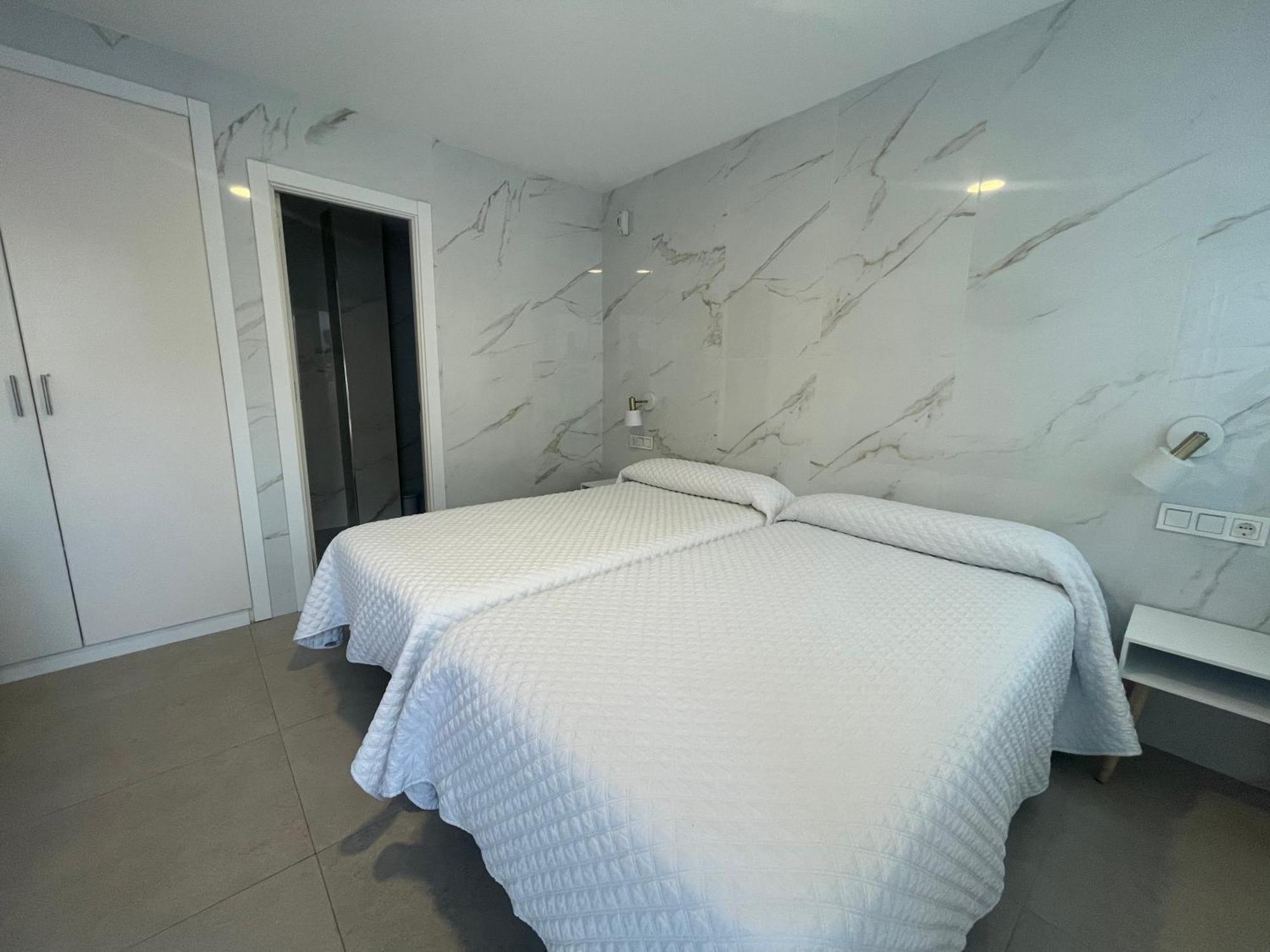 Hostal Montevideo Beachfront Nigrán Dış mekan fotoğraf