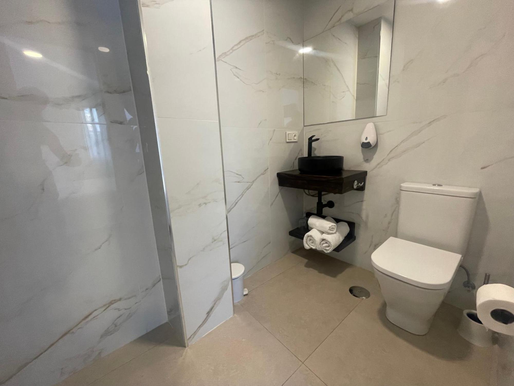 Hostal Montevideo Beachfront Nigrán Dış mekan fotoğraf